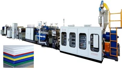 PP coroplast hueco corrugado hoja que hace la máquina