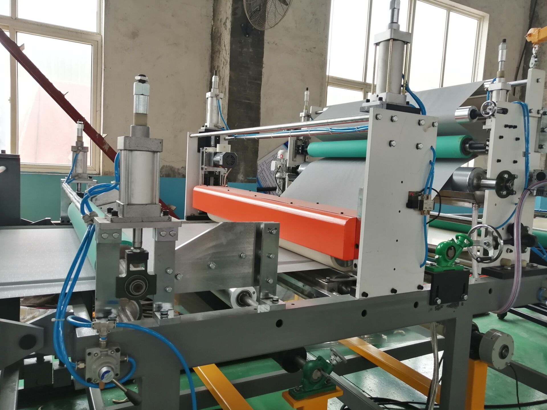 WPC foam board production line (5) WPC foam board production line (5)