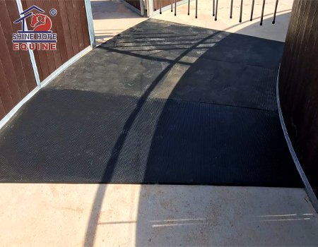 Tapis en caoutchouc pour marcheur