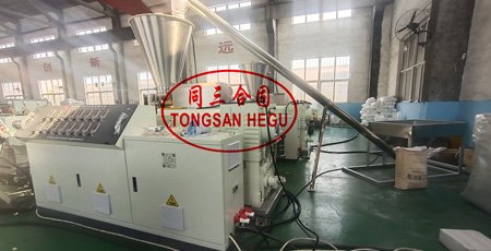 16-32mm four cavity PVC pipe extrusion line tested successfully