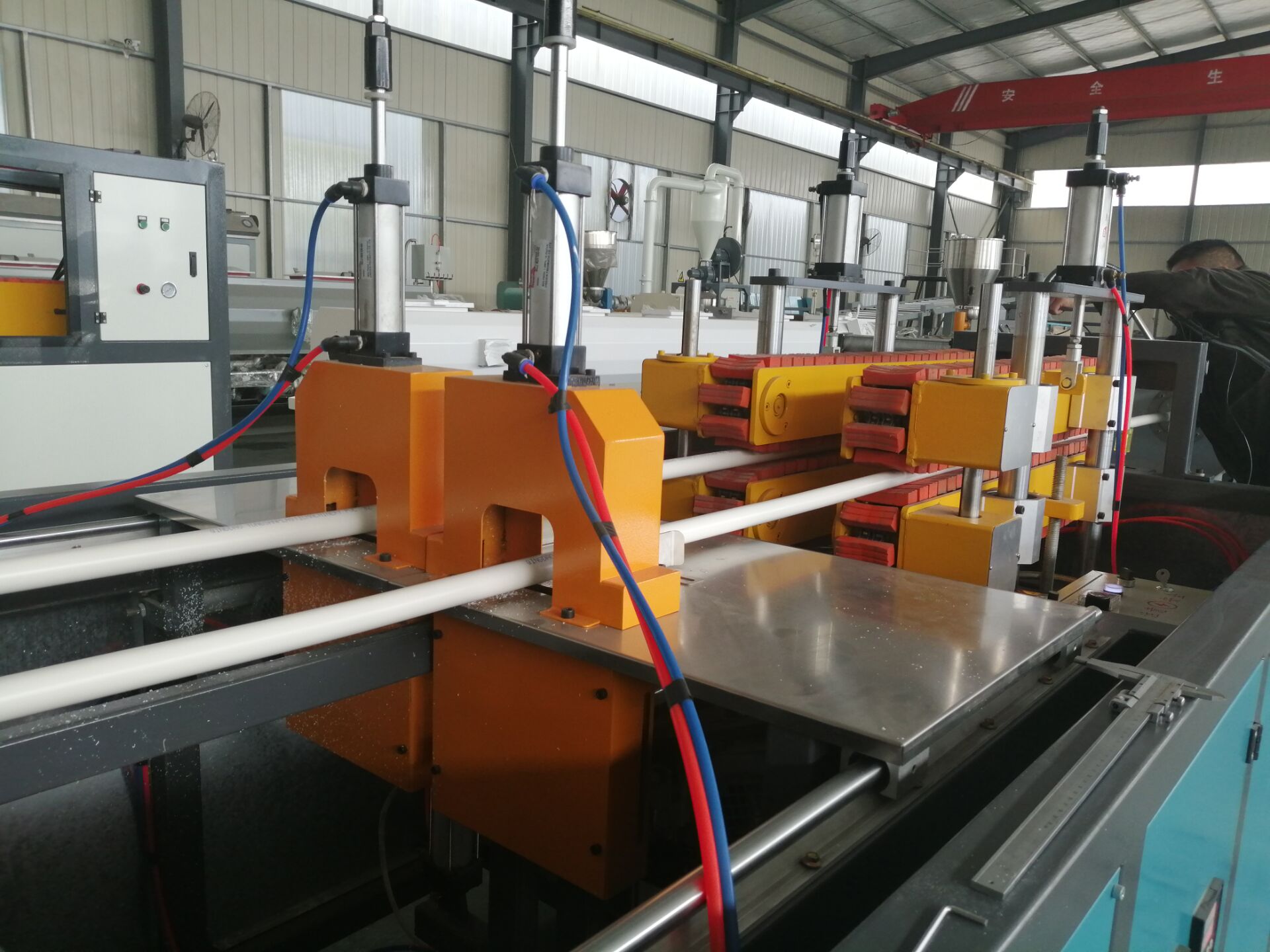 double PVC pipe machine (18) double PVC pipe machine (18)