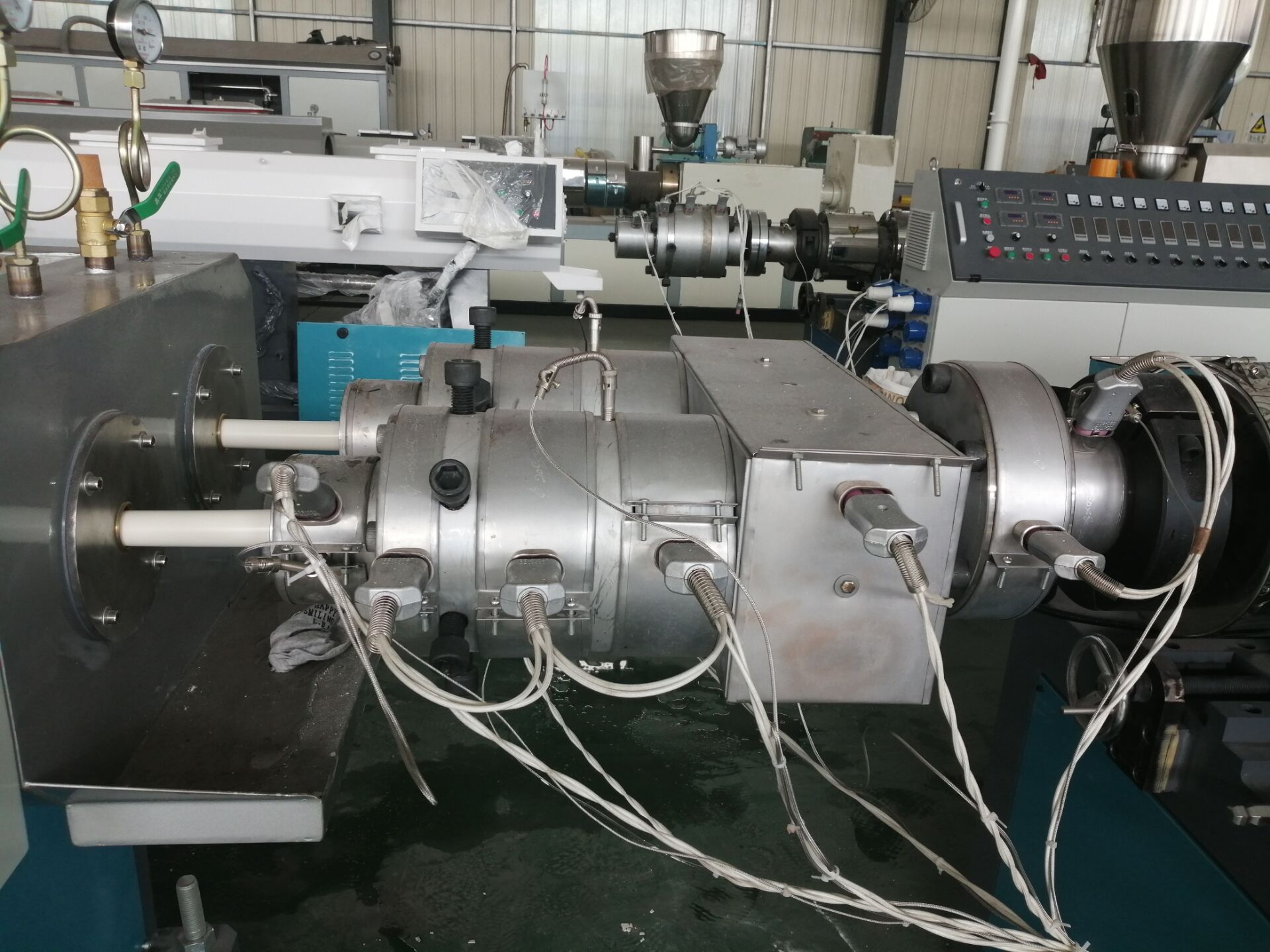 double PVC pipe machine (14) double PVC pipe machine (14)