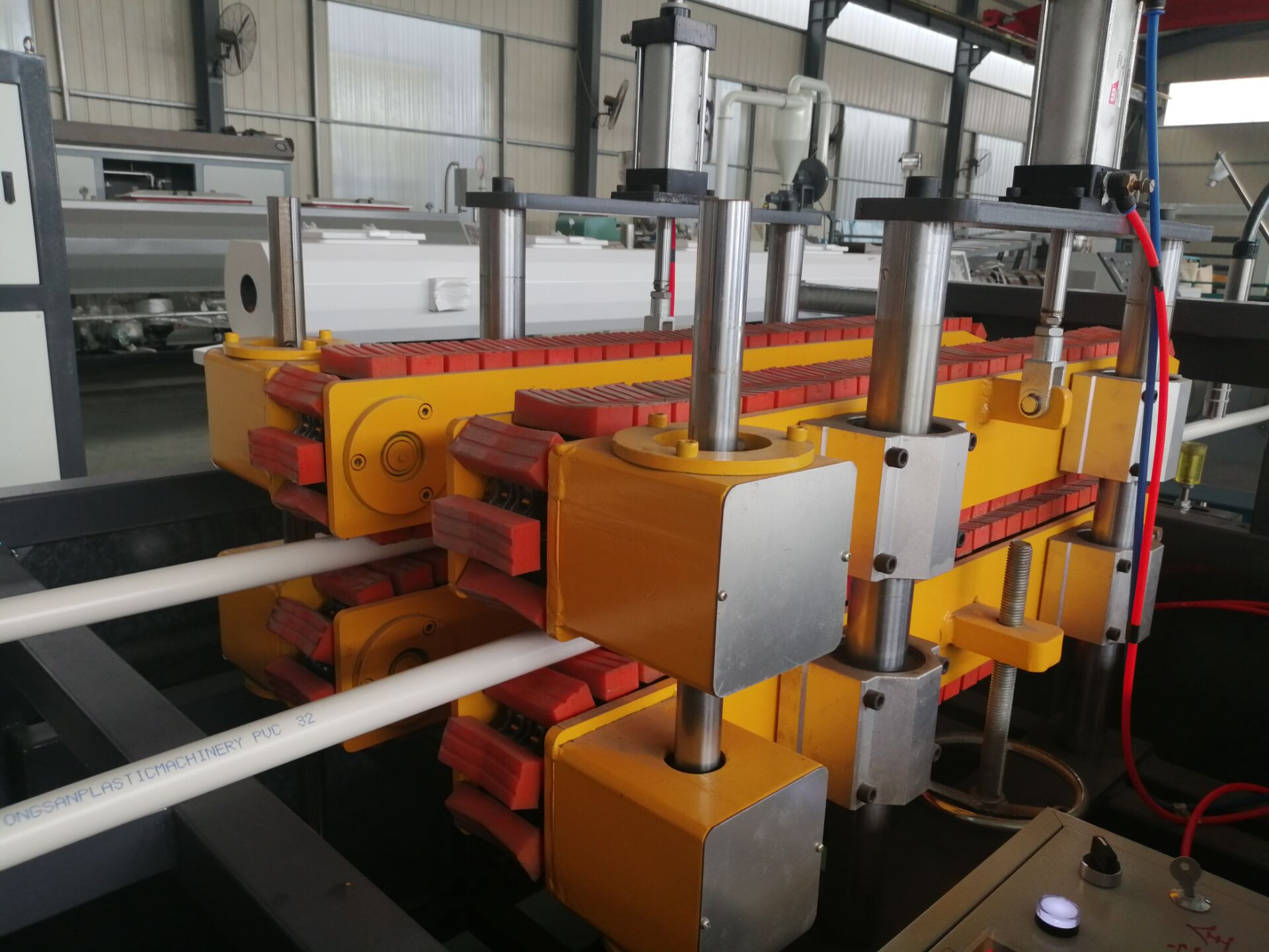 double PVC pipe machine (16) double PVC pipe machine (16)