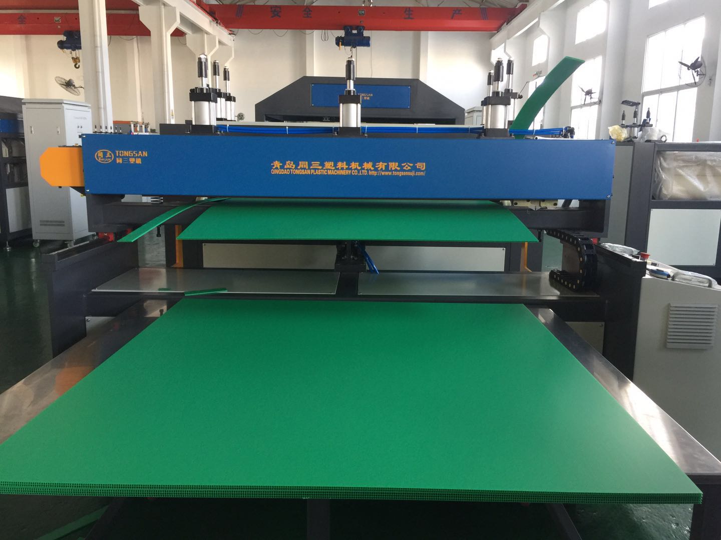 PP corrugated layer pad machine PP corrugated layer pad machine