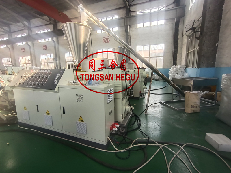 4 PVC pipe machine03 4 PVC pipe machine03