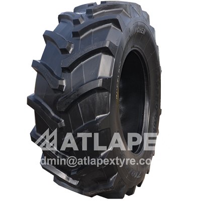 Neumático agrícola radial 800/65R32 con dibujo radial AX-TRAKING R-1W.