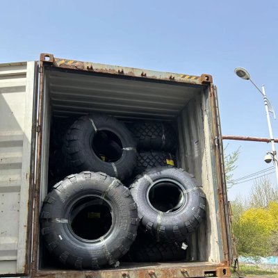 Neumático militar 1300x530-533: Una solución fiable para terrenos difíciles. (3)