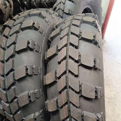 Neumático militar ATLAPEX 340-457 (13.00-18) para BTR60, BTR 70 y BTR 80: Rendimiento inigualable en diversos terrenos. (2)