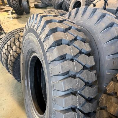ATLAPEX E-3 AT-EX2: El dibujo de la banda de rodadura diseñado para superar los trabajos más duros de las excavadoras. (1)