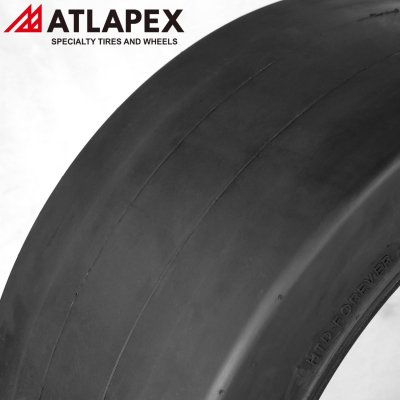 Neumático macizo con patrón ATLAPEX PNSM: la mejor opción para equipos terrestres de aviación. (2)