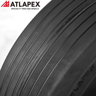 Neumático macizo ATLAPEX con patrón AP-RIB para equipos terrestres de aviación. (3)