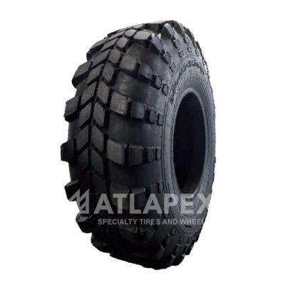 Neumático militar ATLAPEX 340-457 (13.00-18) para BTR60, BTR 70 y BTR 80: Rendimiento inigualable en diversos terrenos.
