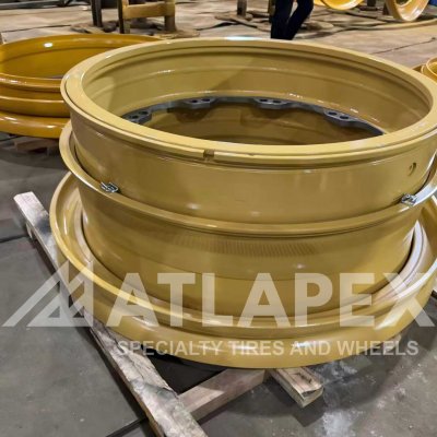 Llanta ATLAPEX adaptada a Cat 777: Calidad superior para un rendimiento óptimo en minería de servicio pesado. (1)