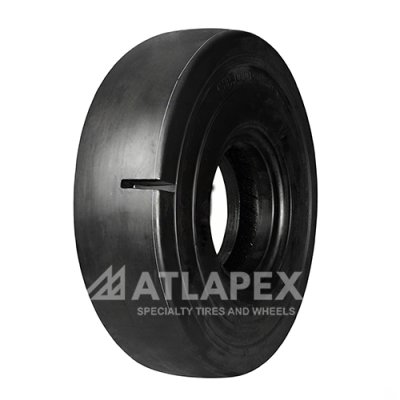 L-5S Port tire with AT-PS5 pattern for port use