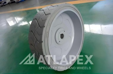 Tailored specifically for Genie GS2646 scissor lifts, the ATLAPEX 15X5 SC-LUG3 solid tire stands as a high-performance industrial tire solution for aerial work equipment. Engineered to match the original equipment size and operational demands of GS2646 sl