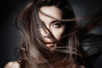 Why Does My Wig / Topper Itch? Common Causes & Easy Fixes