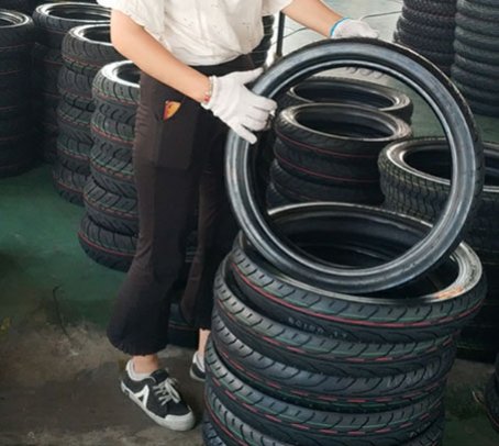 Motorcycle tyres inspection