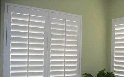 Amazing Pleated screen door smooth and quite movement