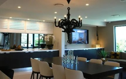 Retractable screen door European design more affordable