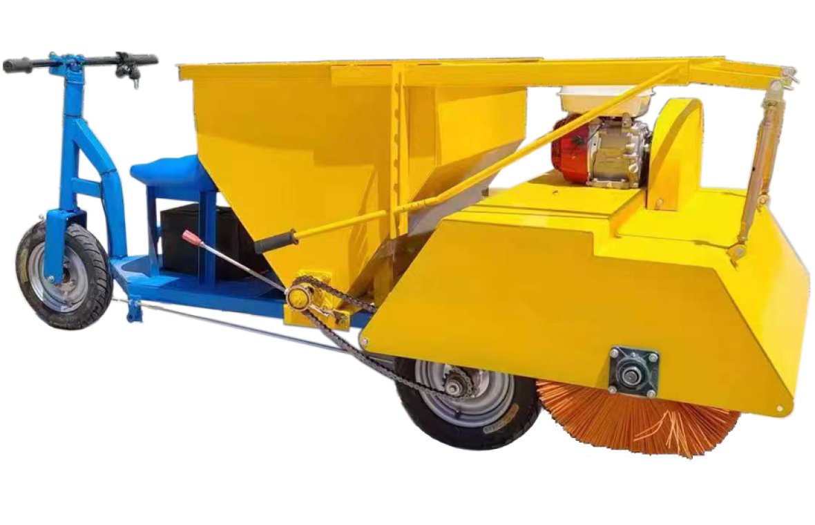 Ride-on grass combing and sand filling machine