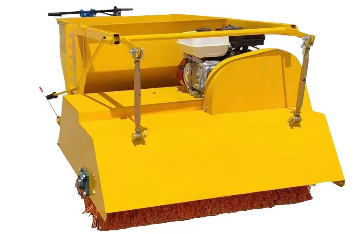 Ride-on grass combing and sand filling machine