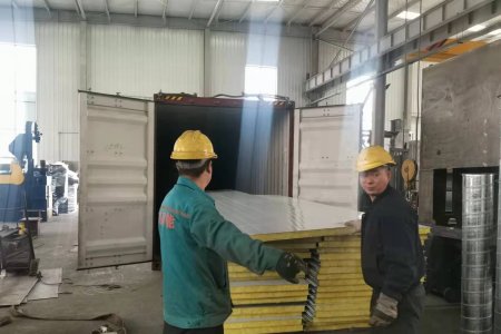 Sandblasting room sent to New Zealand