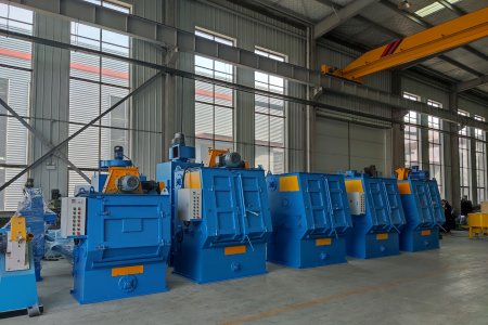 Crawler type shot blasting machine sent to the United Arab Emirates