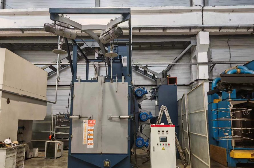 Russian fully automatic hook shot blasting machine