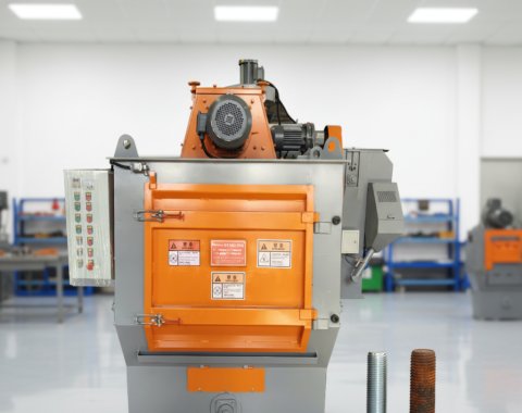 Tracked Type Shot Blasting Machine