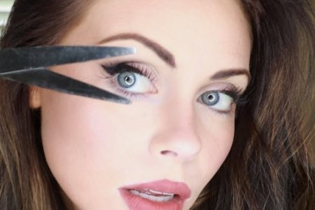 Do Eyelashes Grow Back? The Entire Science of Lash Regrowth