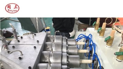 One out of four PVC pipe extrusion line