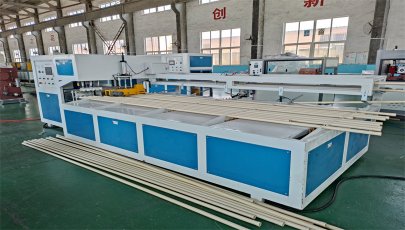 High Output Small Diameter Four Cavity PVC UPVC Pipe Making Machine  With Online Belling Device