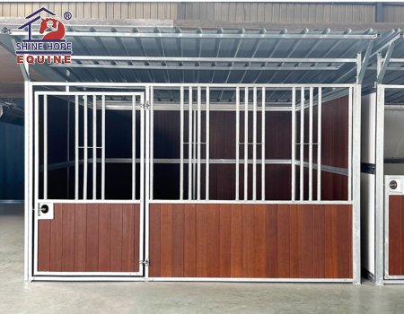 Mobile stable Temporary horse shelter