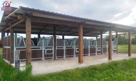 How to choose the horse stall size ?