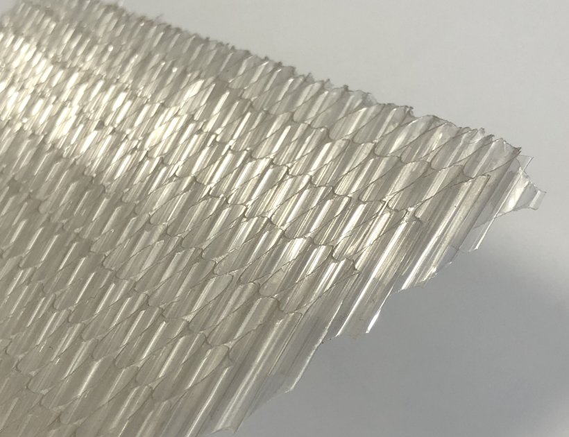 Polycarbonate Honeycomb - Enhancing Display Cooler Efficiency-530