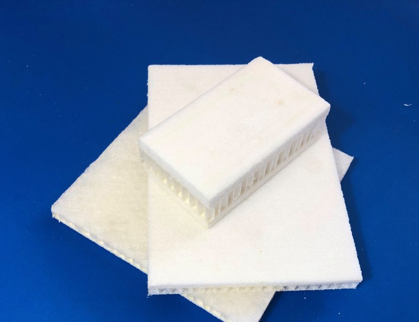 PP Polypropylene Honeycomb with Non-woven surface-700