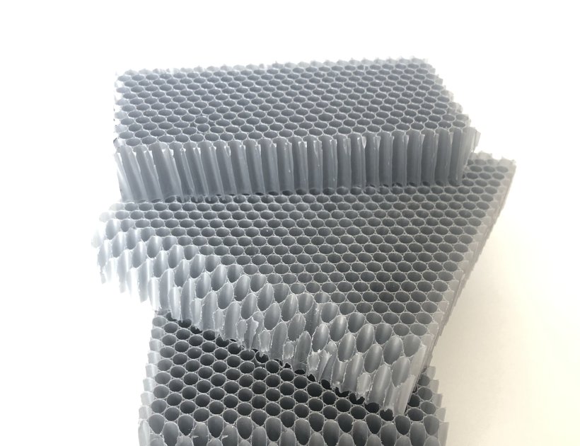 Angled-Tube PC Honeycomb Core | Directed Airflow Optimization-1456