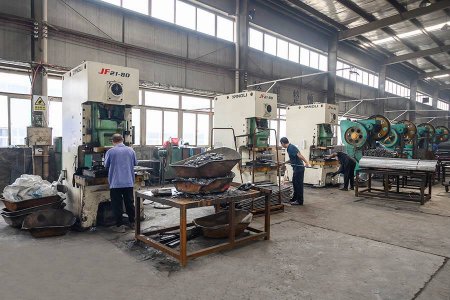 泰发物流器械厂 07